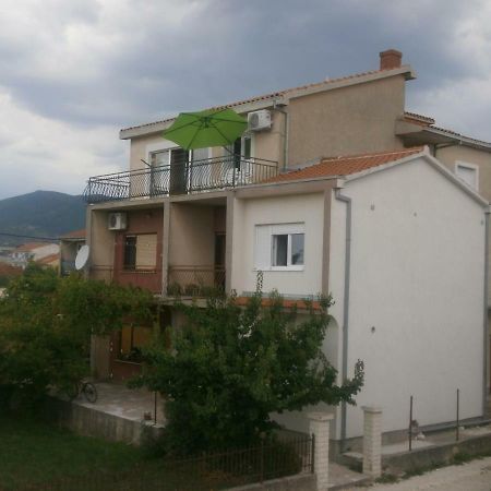 Apartmani Ljubica Kastela Exterior photo