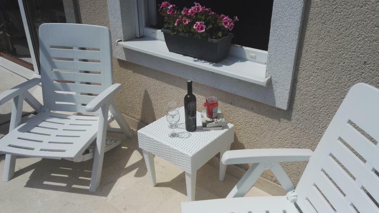 Apartmani Ljubica Kastela Exterior photo