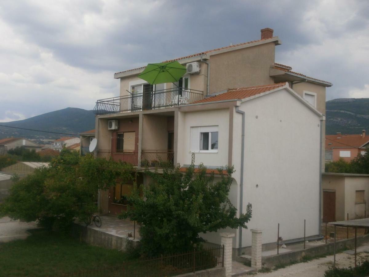 Apartmani Ljubica Kastela Exterior photo