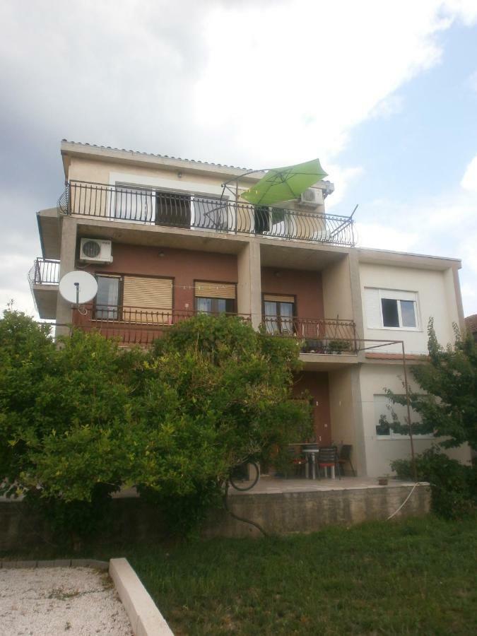 Apartmani Ljubica Kastela Exterior photo